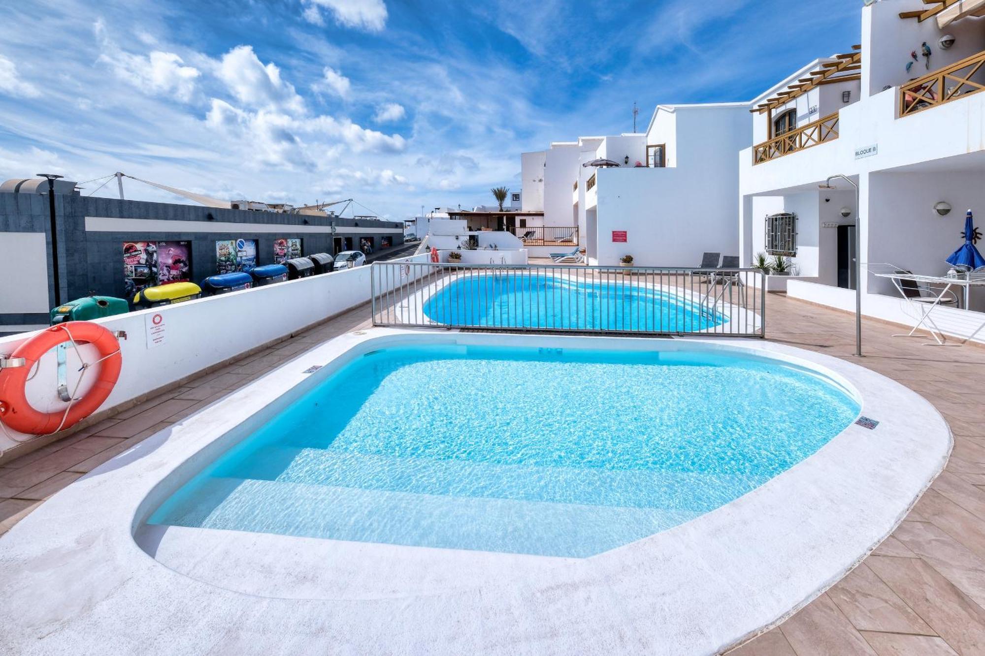 Casa Appia-300m From The Beach, Heated Pool Ferienhaus